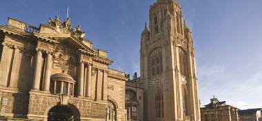  布里斯托大学
