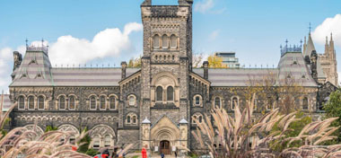 多伦多大学